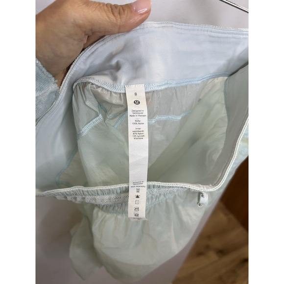 Lululemon Step Out High Rise‎ Drawstring Short 3" Size 8 - Picture 4 of 10